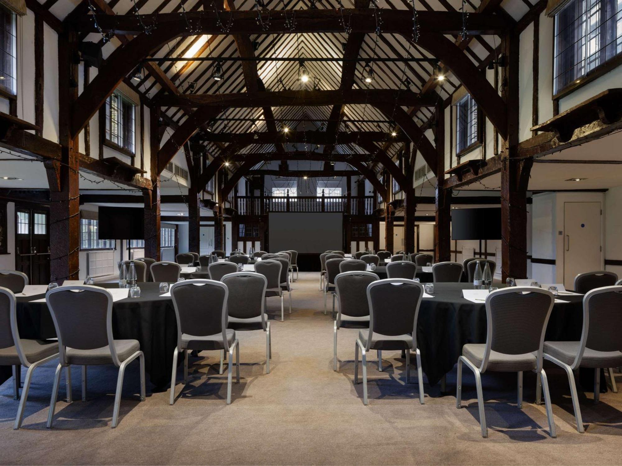 Sunday Box Hill Burford Bridge Hotel دوركينغ المظهر الخارجي الصورة